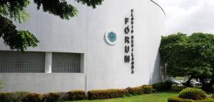 Servidor preso ilegalmente por delegado ganha direito de receber R$ 50 mil de indenização