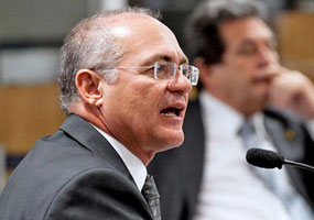 renan-calheiros-brasilia-2206201